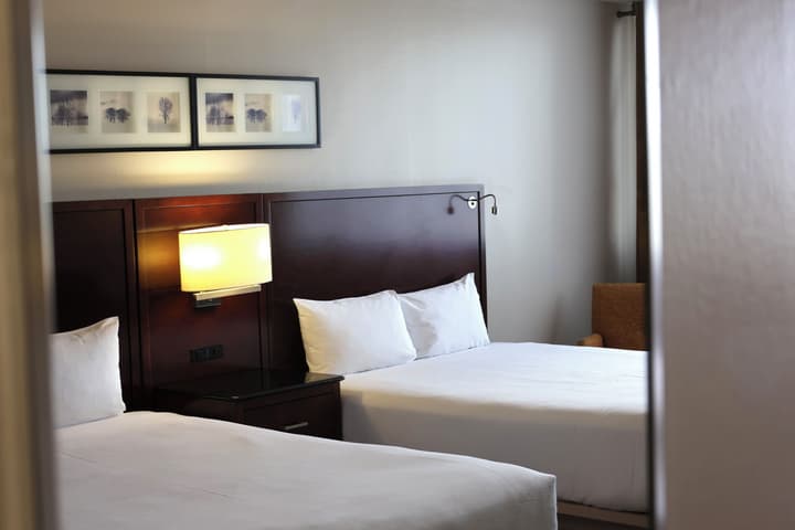 Travelodge by Wyndham Hotel & Convention Centre Quebec City