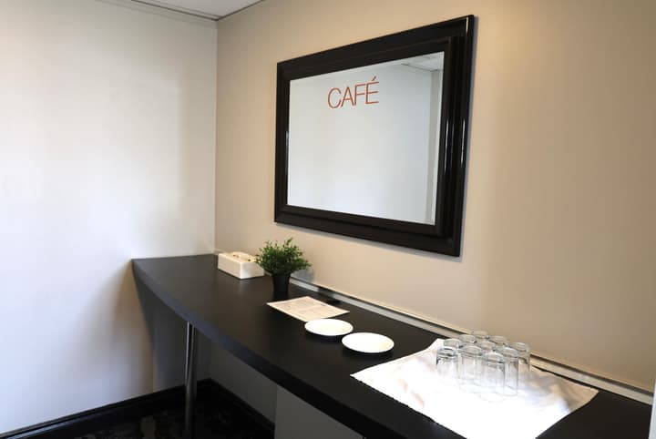 Travelodge by Wyndham Hotel & Convention Centre Quebec City