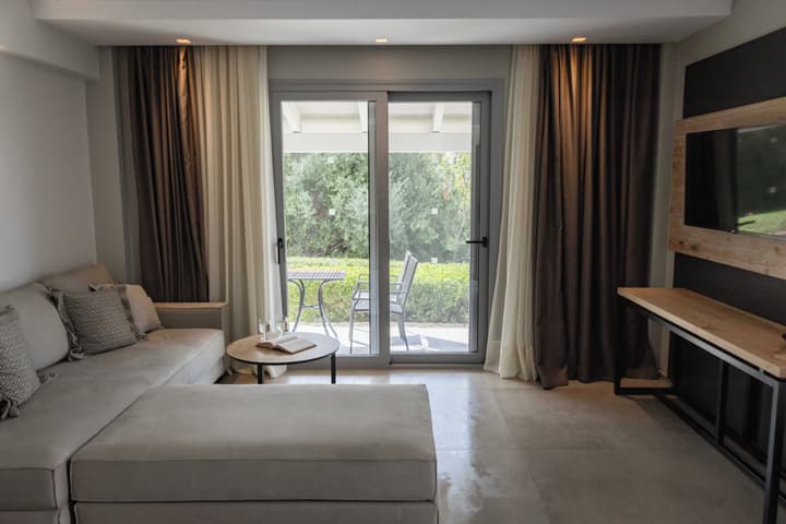 Mövenpick Resort Agios Nikolaos Sivota