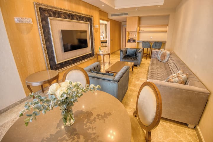 Adams Beach Hotel & Spa
