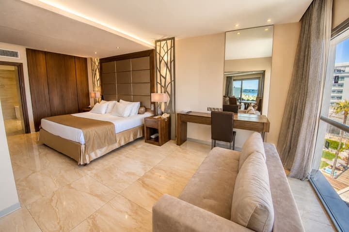 Adams Beach Hotel & Spa