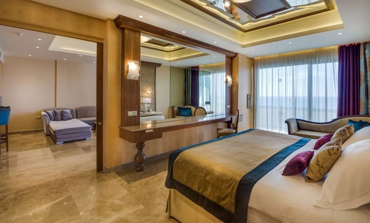Adams Beach Hotel & Spa