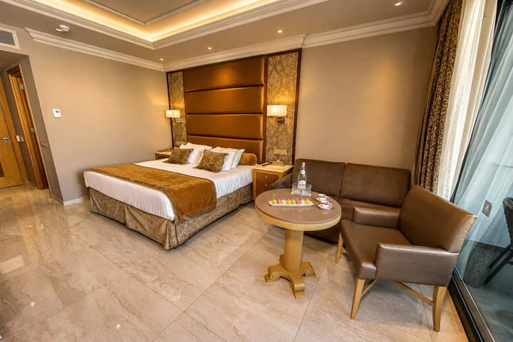 Adams Beach Hotel & Spa