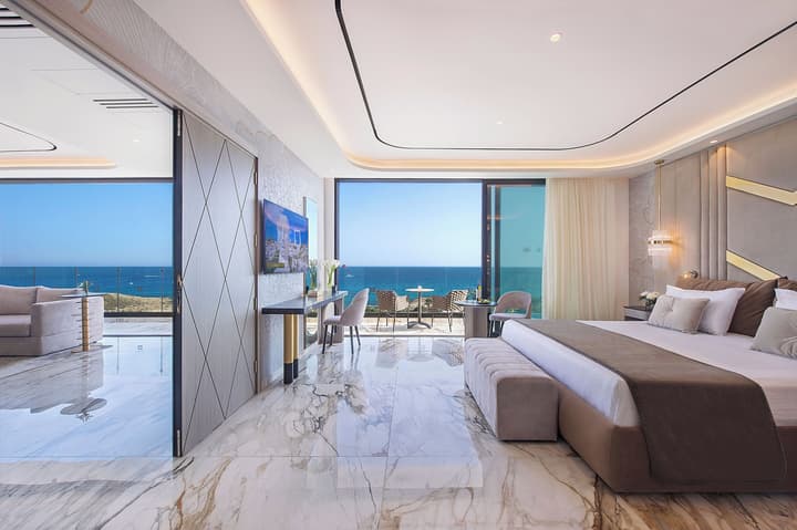 Adams Beach Hotel & Spa