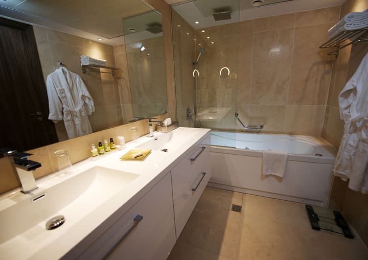 Adams Beach Hotel & Spa