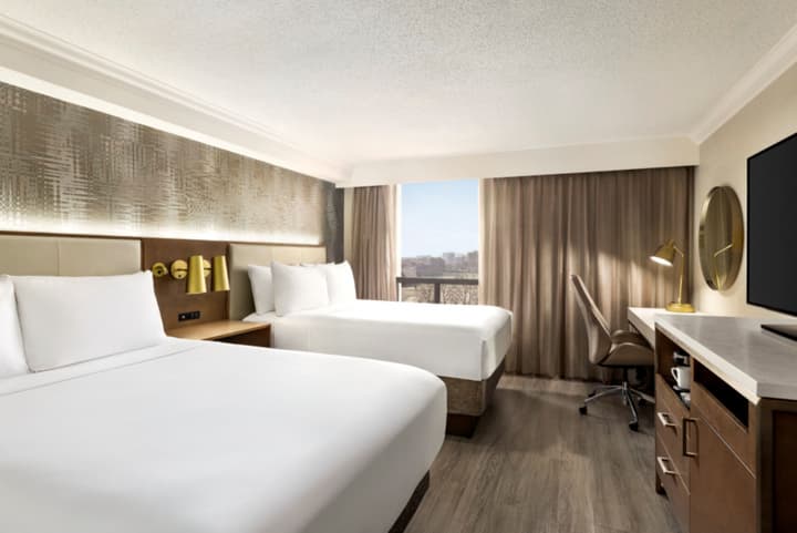 Crowne Plaza Toronto Airport by IHG