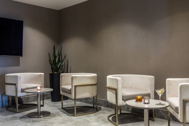 Crowne Plaza Toronto Airport by IHG