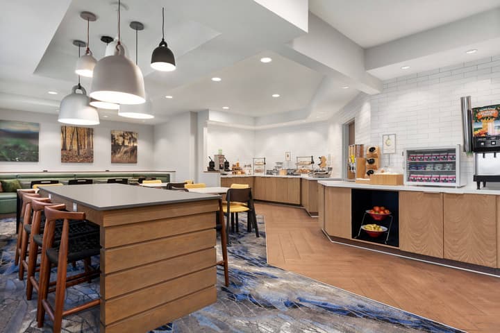 Fairfield Inn by Marriott Visalia Sequoia