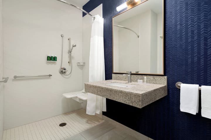 Fairfield Inn by Marriott Visalia Sequoia