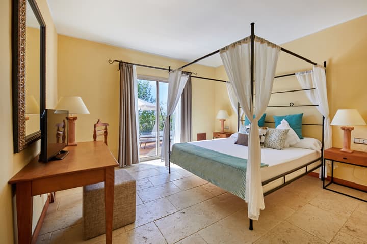 Pula Suites Boutique Resort