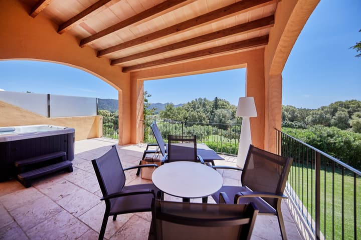 Pula Suites Boutique Resort