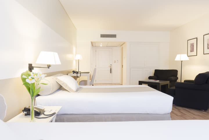 Loi Suites Recoleta Hotel