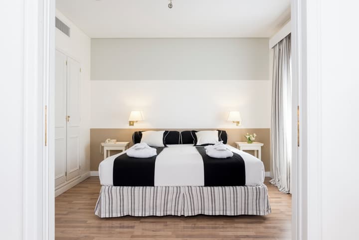 Loi Suites Recoleta Hotel