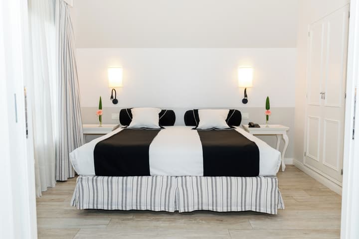 Loi Suites Recoleta Hotel