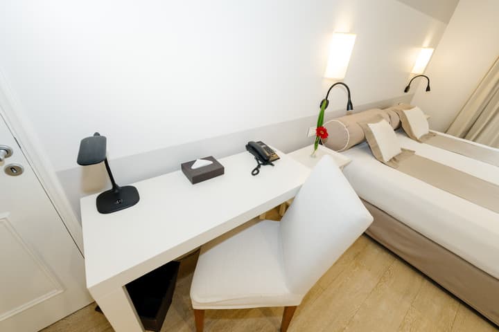 Loi Suites Recoleta Hotel