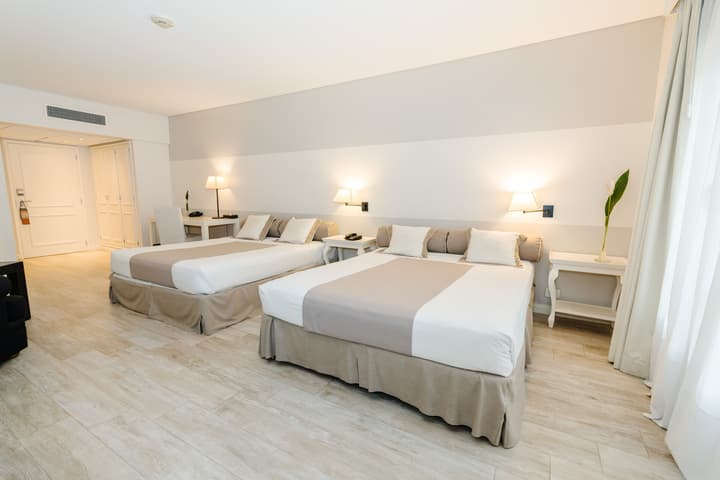 Loi Suites Recoleta Hotel