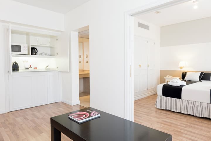 Loi Suites Recoleta Hotel