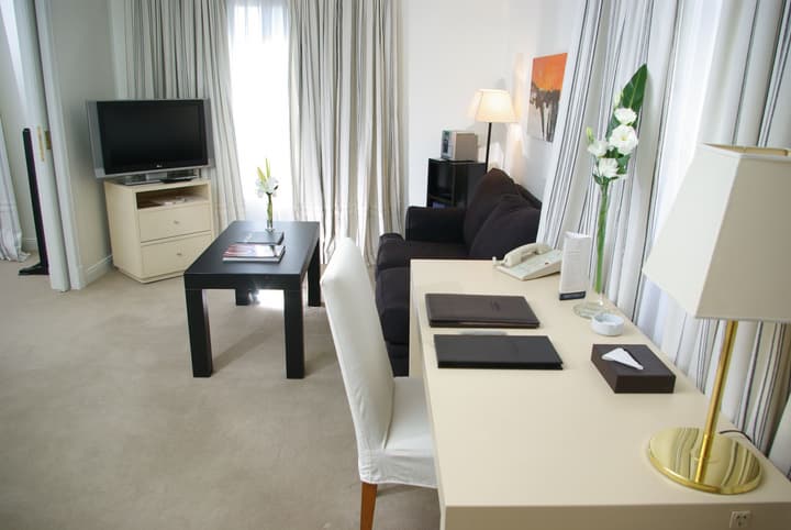 Loi Suites Recoleta Hotel
