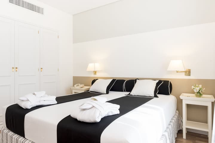 Loi Suites Recoleta Hotel