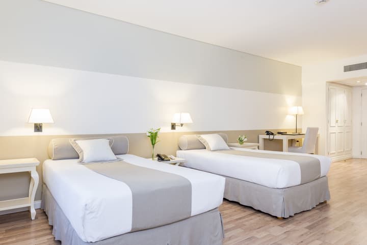 Loi Suites Recoleta Hotel