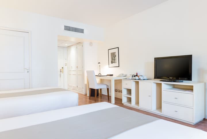 Loi Suites Recoleta Hotel