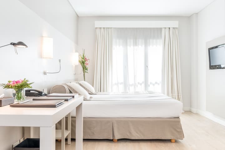 Loi Suites Recoleta Hotel