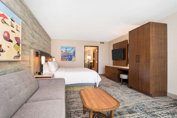 Embassy Suites by Hilton Anaheim South