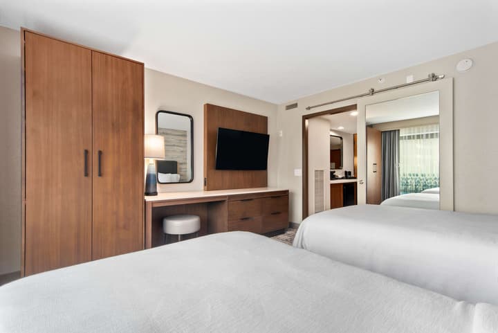 Embassy Suites by Hilton Anaheim South