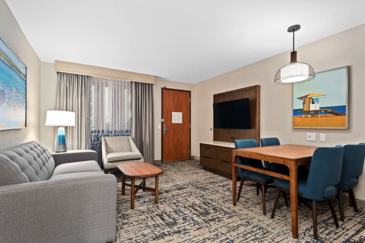 Embassy Suites by Hilton Anaheim South