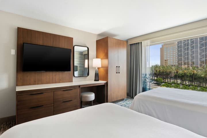 Embassy Suites by Hilton Anaheim South