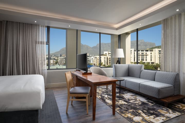 Protea Hotel by Marriott Cape Town Waterfront Breakwater Lodge