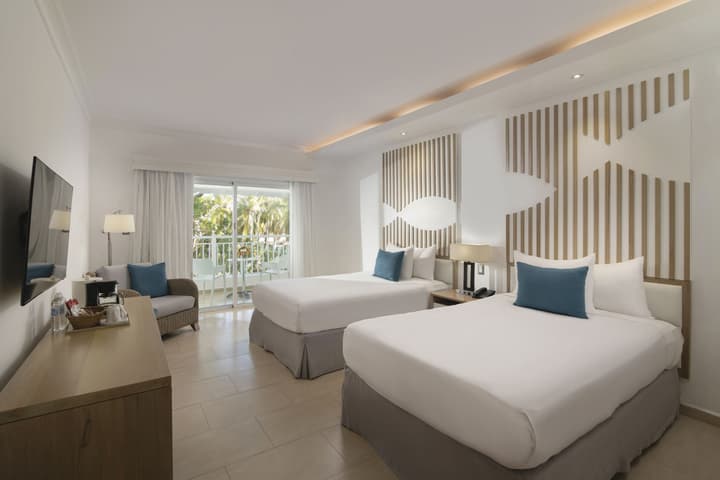 Wyndham Alltra Samana All-Inclusive Resort