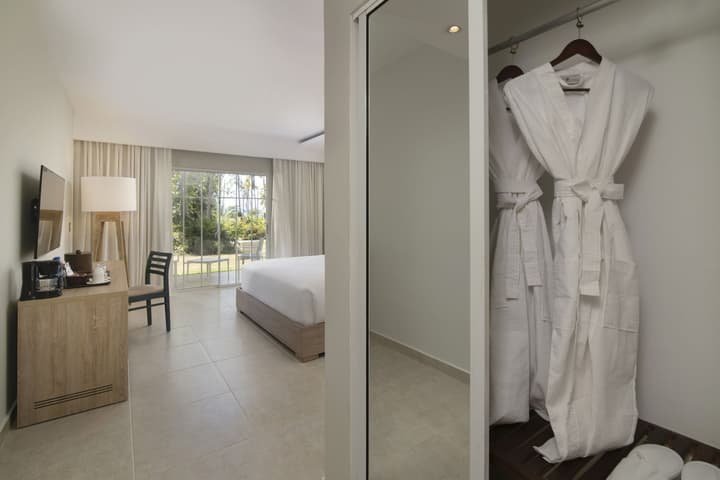 Wyndham Alltra Samana All-Inclusive Resort