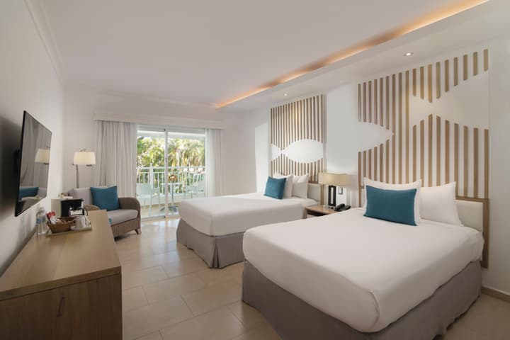 Wyndham Alltra Samana All-Inclusive Resort