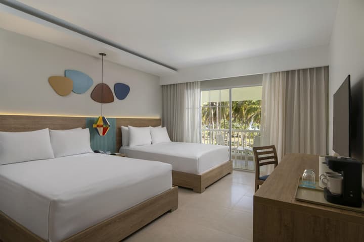 Wyndham Alltra Samana All-Inclusive Resort