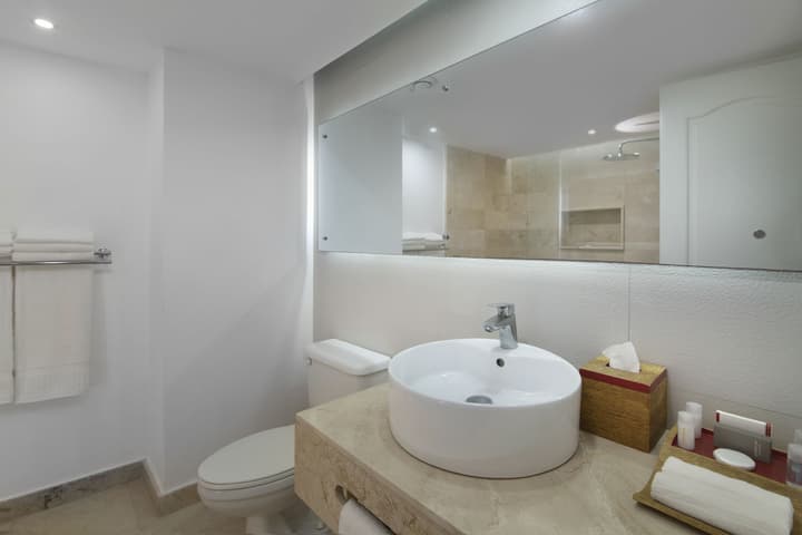 Wyndham Alltra Samana All-Inclusive Resort