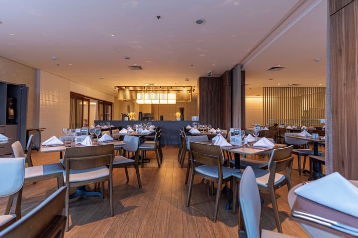Hotel Deville Prime Porto Alegre