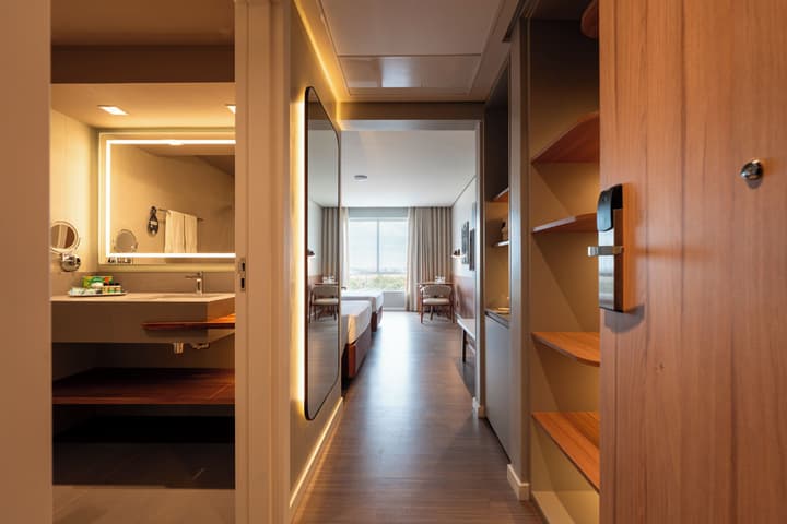 Hotel Deville Prime Porto Alegre