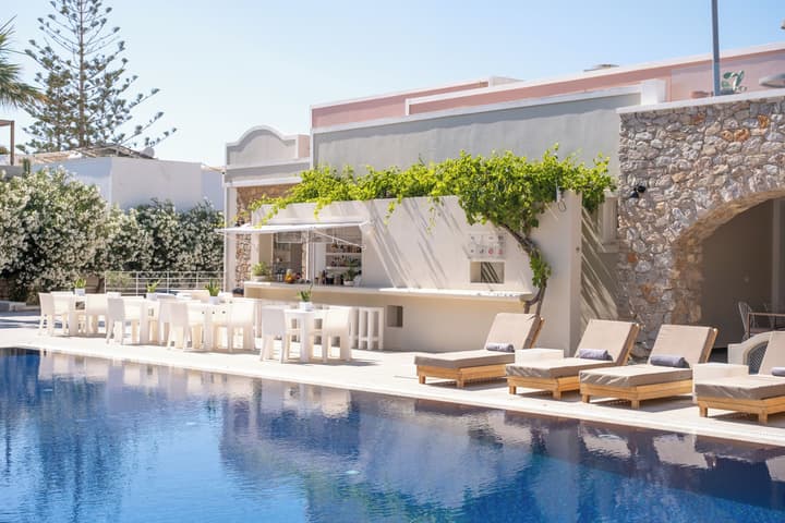 Rosebay Hotel