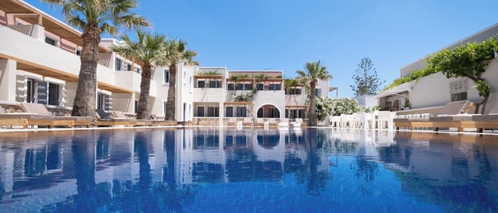 Rosebay Hotel