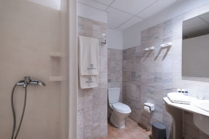 Rosebay Hotel