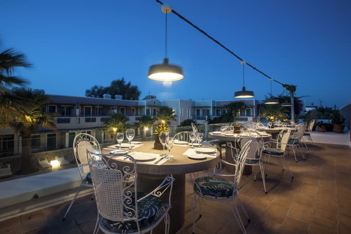 Rosebay Hotel