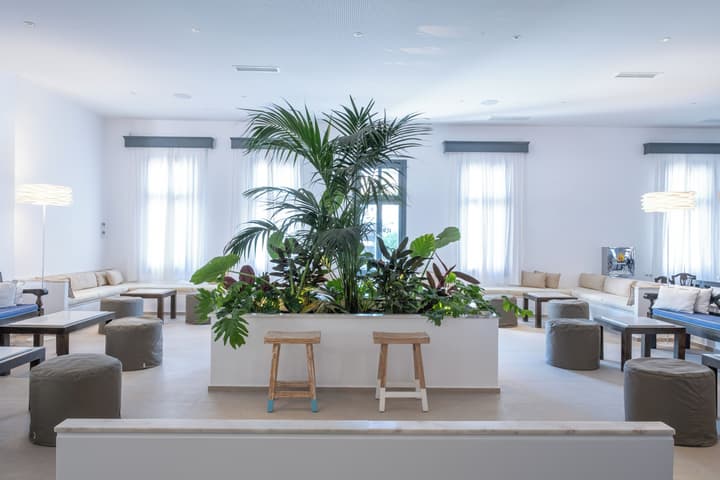 Rosebay Hotel
