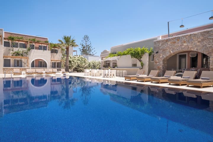 Rosebay Hotel