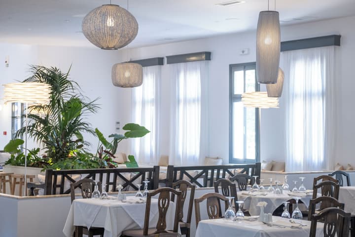 Rosebay Hotel