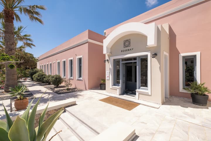 Rosebay Hotel