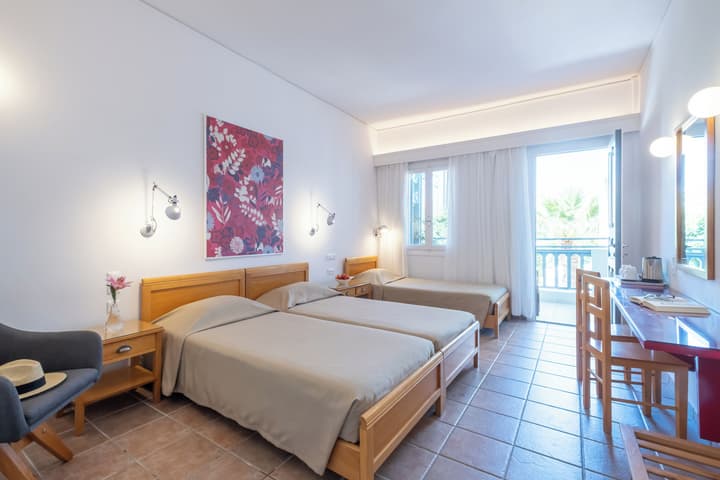 Rosebay Hotel