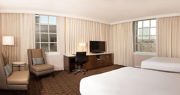 Hilton New Orleans/St. Charles Avenue