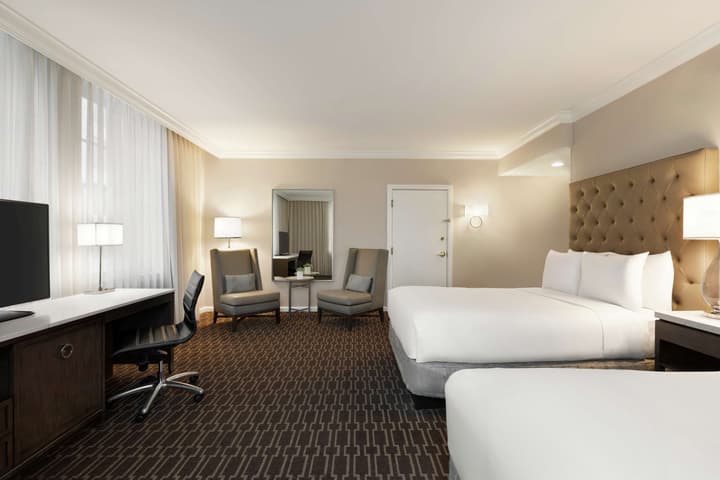 Hilton New Orleans/St. Charles Avenue