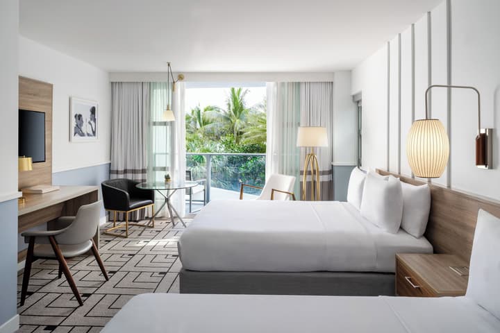 Cadillac Hotel & Beach Club, Autograph Collection